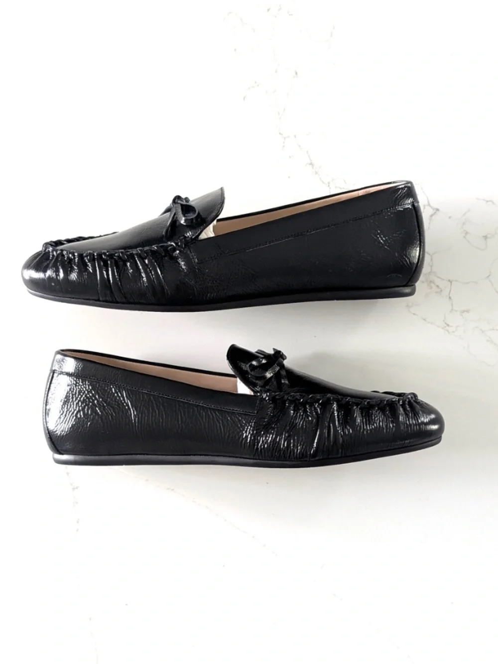 Stuart Weitzman Britt Bow Loafers Black Crinkled Patent Leather Flats 9.5B NIB